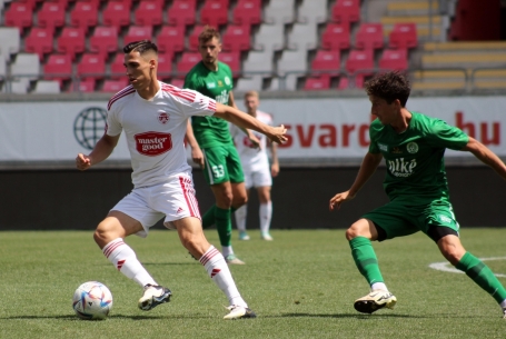 Mindenből a második