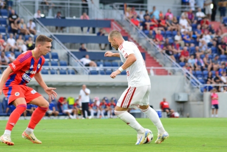 Egy meccs a hétvégén