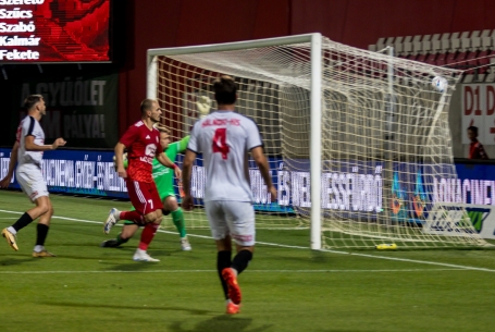 Több helyzetből kevesebb gól