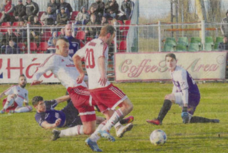 Előbb két vereség, majd két győzelem