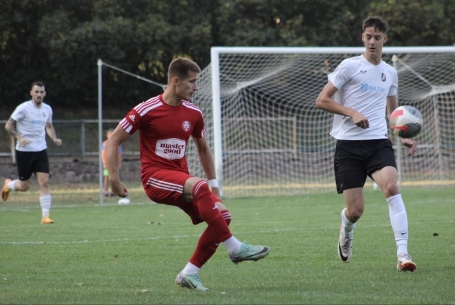 Kifelé patttant a kapufáról