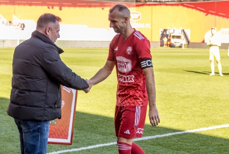 Százados a Kapitány