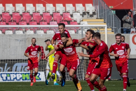 Csak potyogtak, meg potyogtak