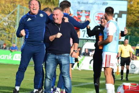 „A cserékre egy rossz szót sem szólhatok"