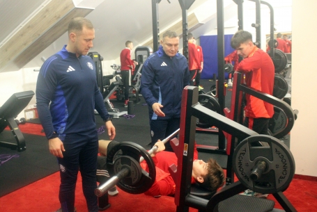 Konditeremben kezdődött a kedd