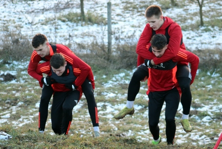 Ifjaink is a – havas – terepen