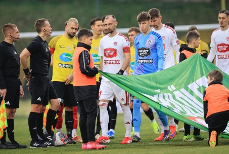 Bajnoki és kupa: egy-egy meccs