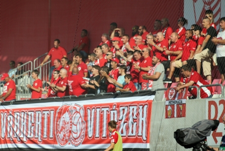 Jegyértékesítés vasárnap