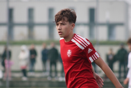 Éllovast vert, és előzött az U16