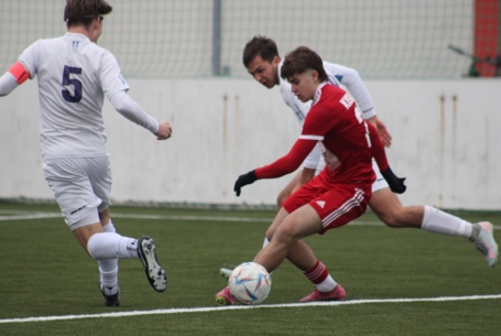 Évzáró meccs a nagyoknál