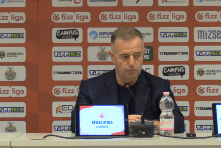 Mérkőzés utáni sajtótájékoztató