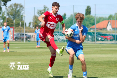Döntetlen az első bajnokin